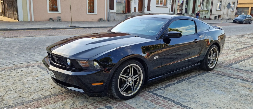 Ford Mustang cena 64500 przebieg: 189750, rok produkcji 2010 z Pyzdry małe 137